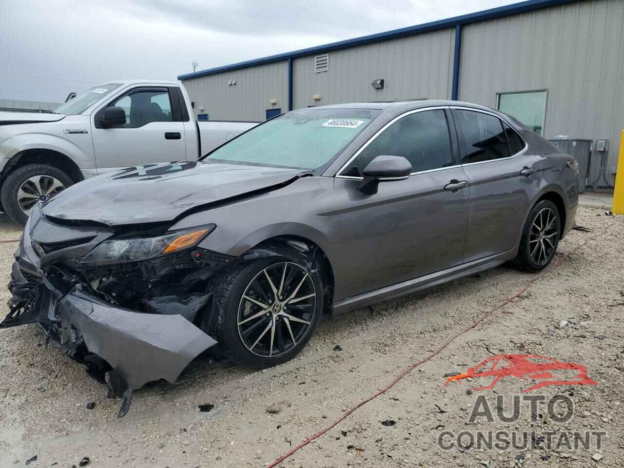 TOYOTA CAMRY 2021 - 4T1G11AK0MU599073
