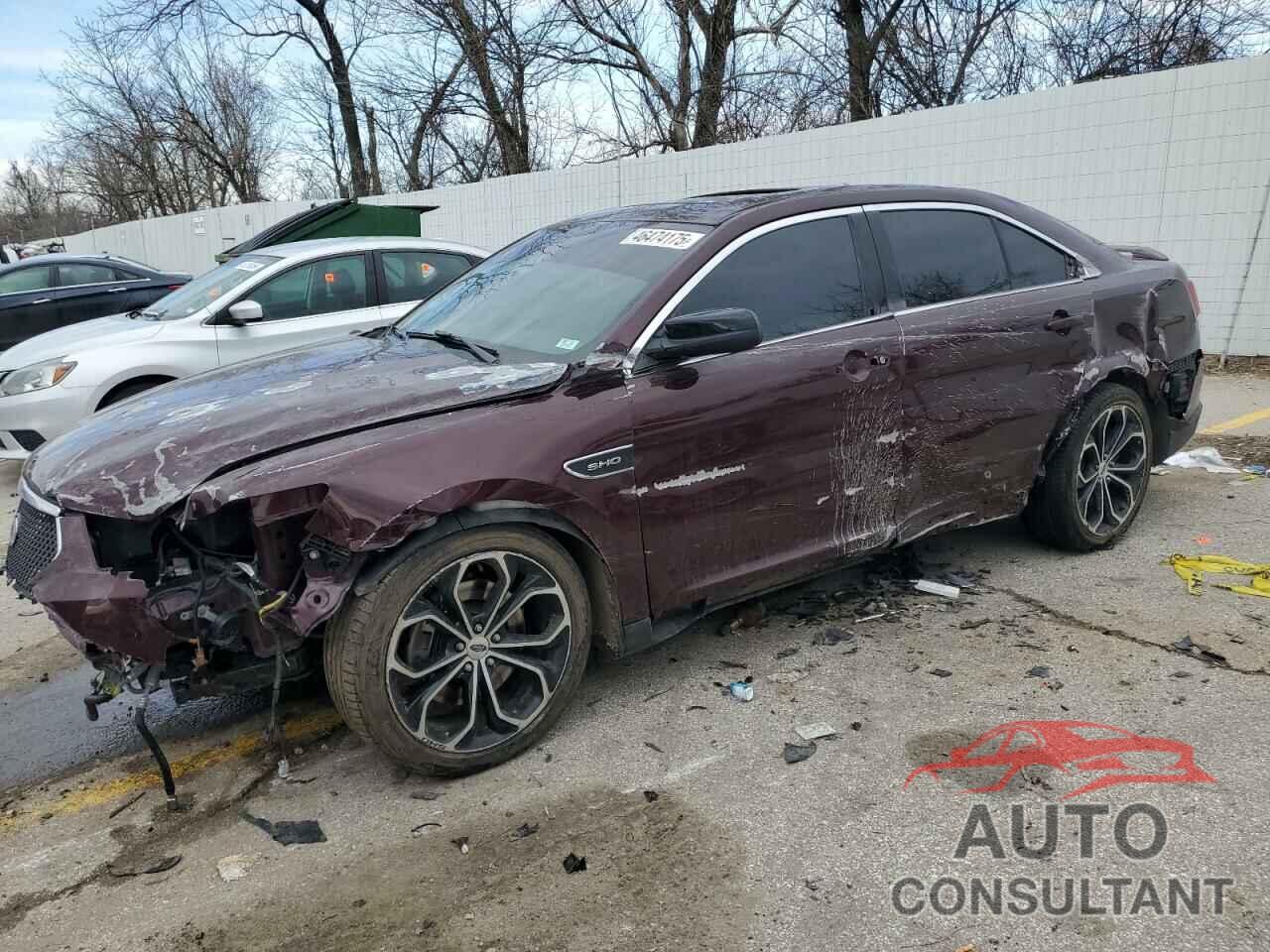 FORD TAURUS 2018 - 1FAHP2KT8JG141608