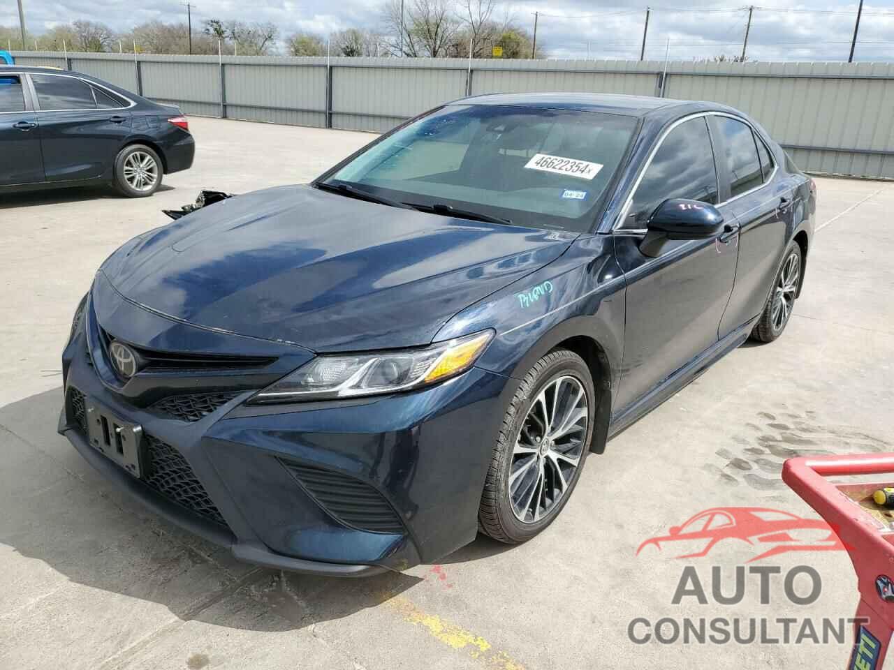 TOYOTA CAMRY 2018 - 4T1B11HK3JU564376