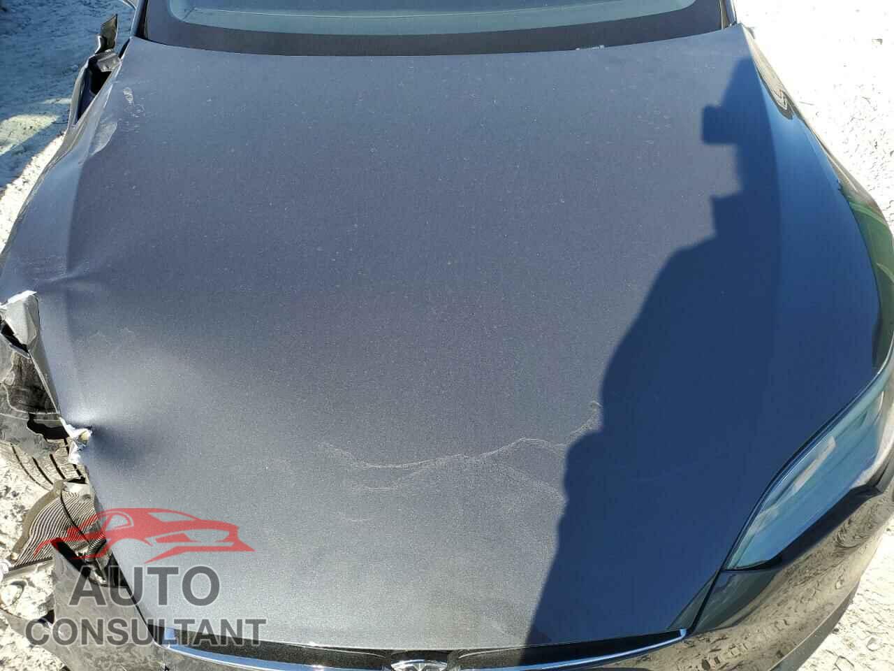 TESLA MODEL S 2018 - 5YJSA1E26JF283528