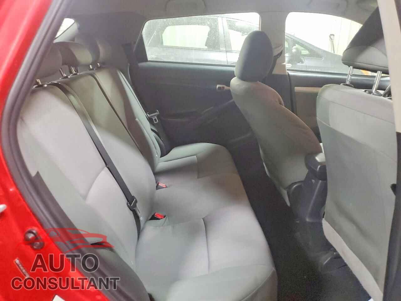 TOYOTA MATRIX 2011 - 2T1KU4EE9BC570581