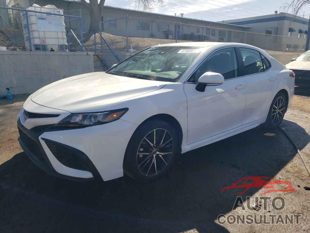 TOYOTA CAMRY 2023 - 4T1G11AK9PU744535