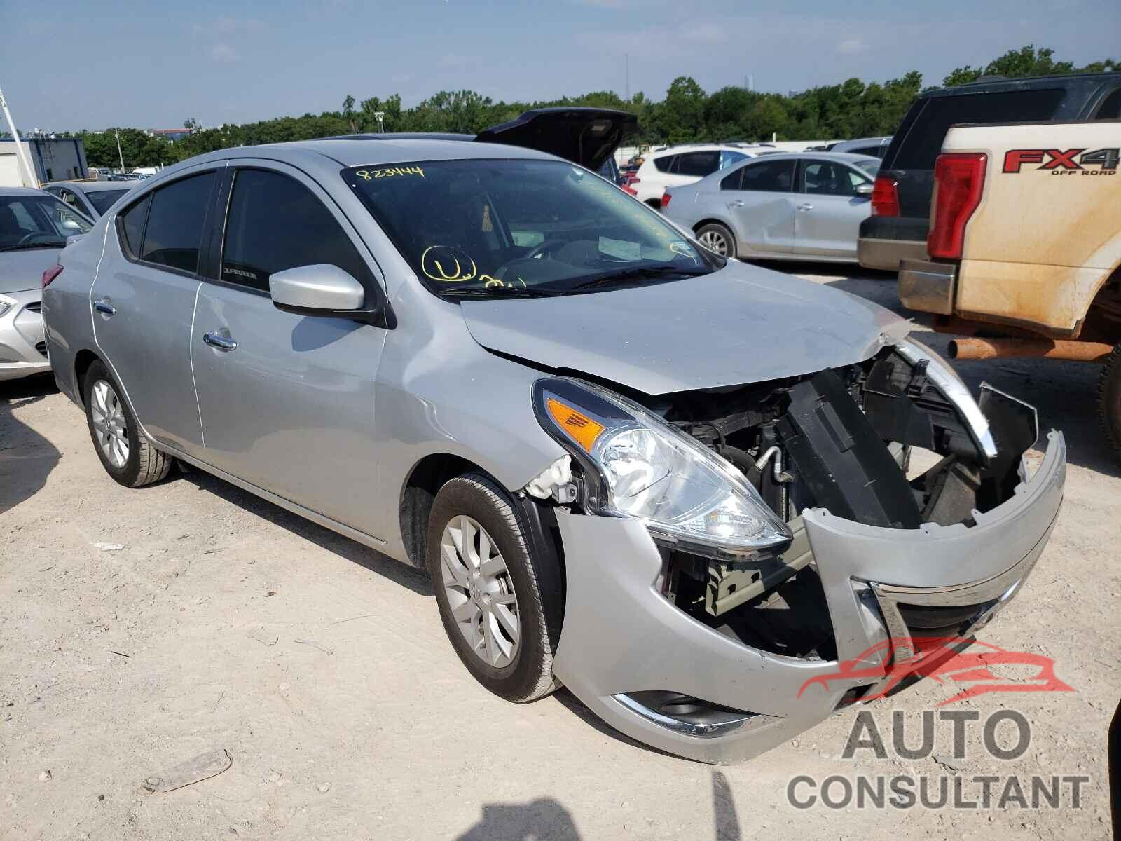 NISSAN VERSA 2019 - 3N1CN7AP2KL823444