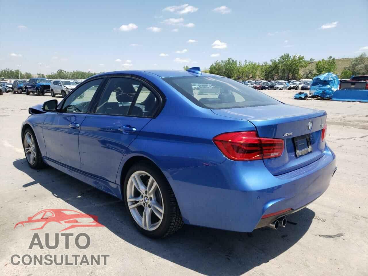 BMW 3 SERIES 2016 - WBA8E3G54GNU03612