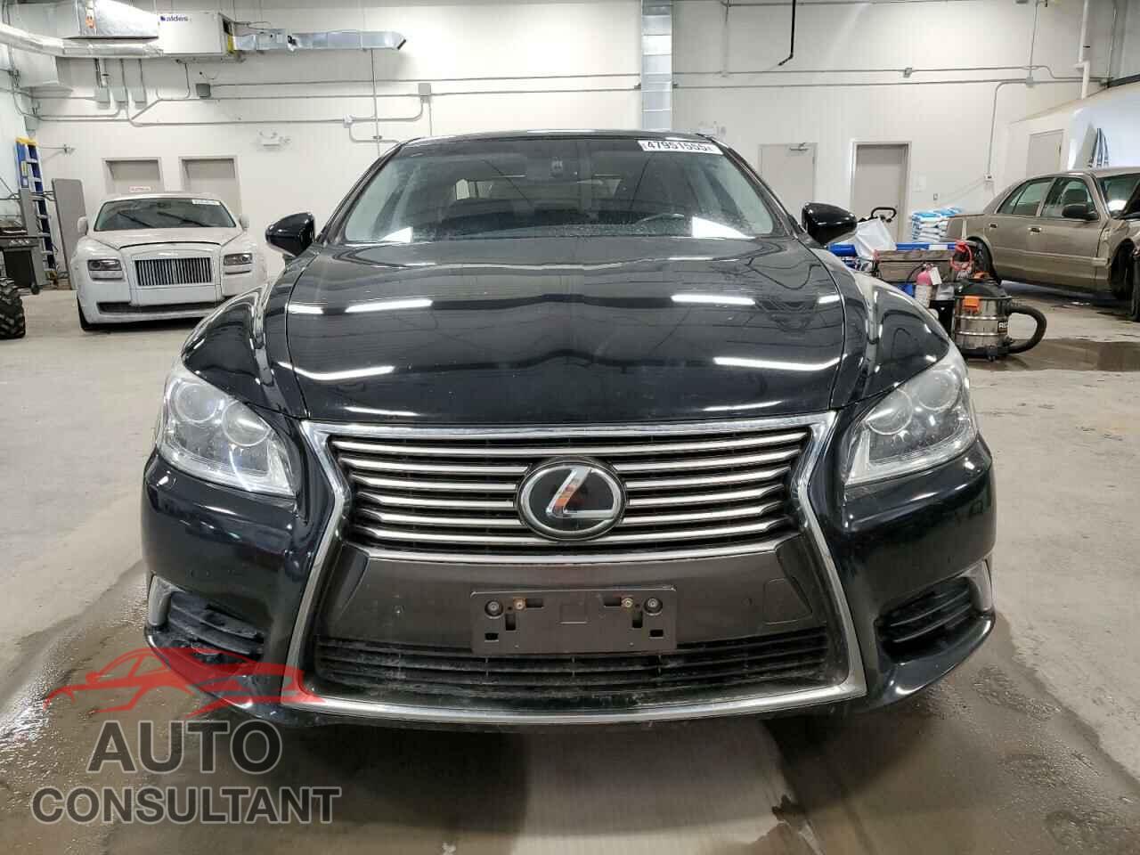 LEXUS LS460 2013 - JTHCL1EF3D5015686