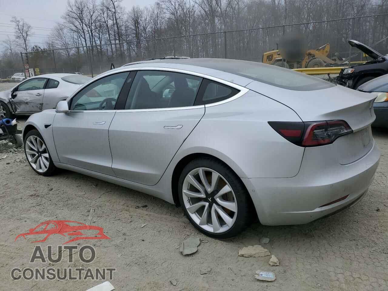 TESLA MODEL 3 2018 - 5YJ3E1EA8JF060682