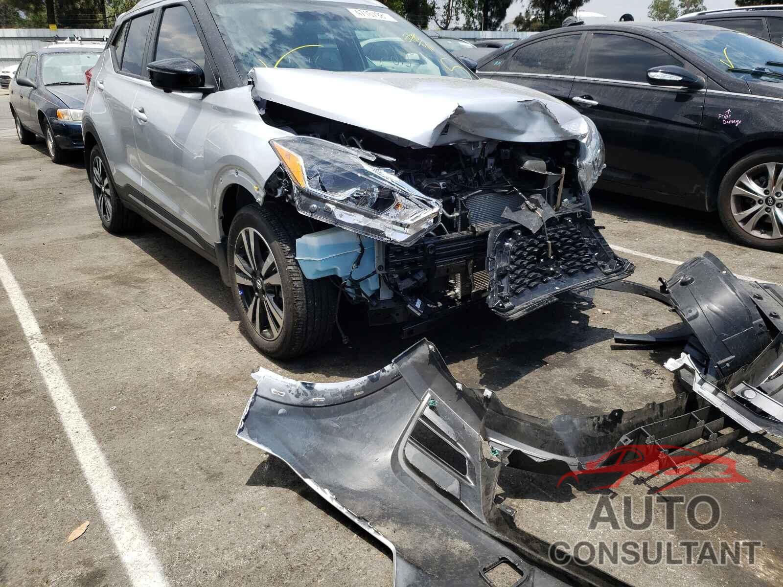 NISSAN KICKS 2019 - 3N1CP5CU0KL558864
