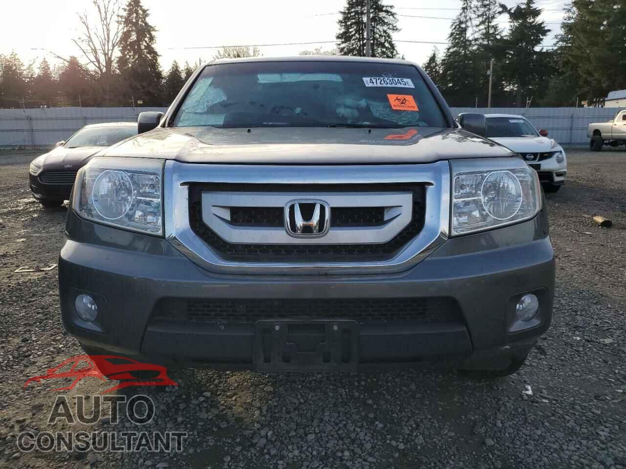HONDA PILOT 2011 - 5FNYF4H59BB030840