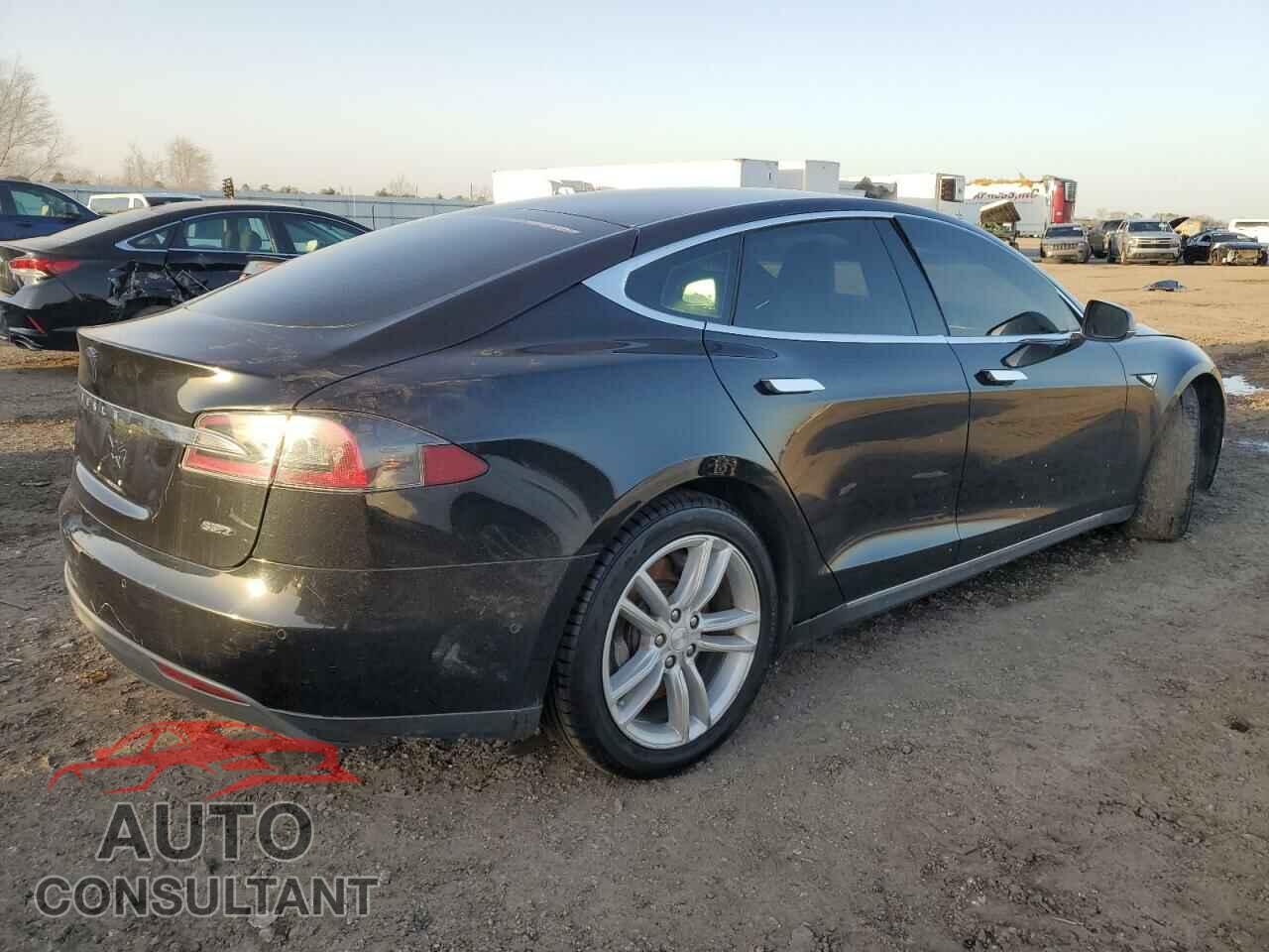 TESLA MODEL S 2016 - 5YJSA1E2XGF126609
