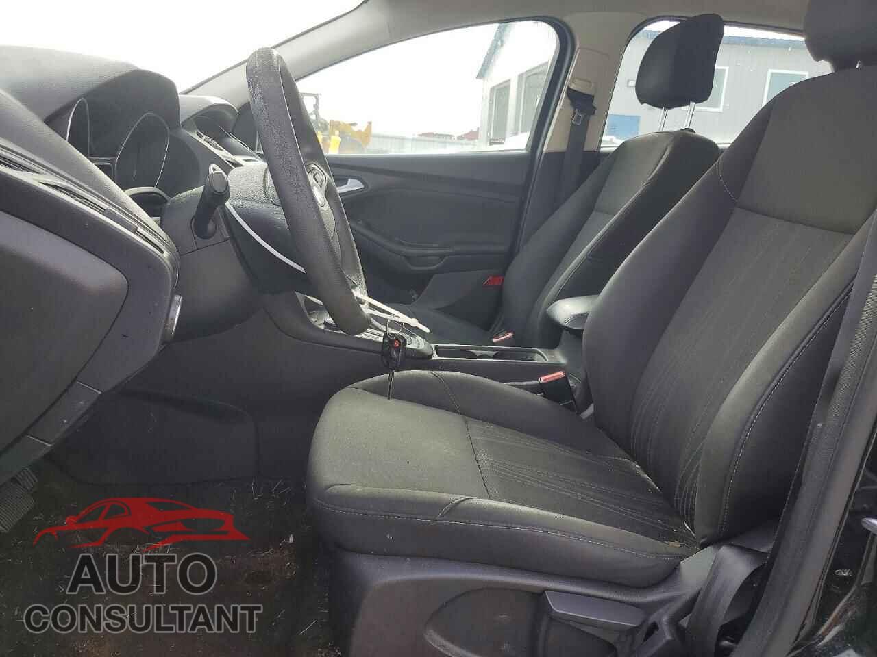 FORD FOCUS 2017 - 1FADP3K27HL286166