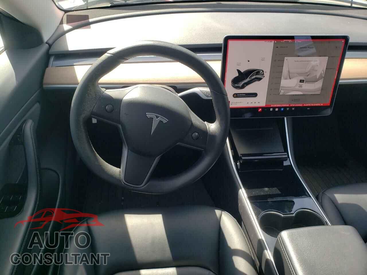 TESLA MODEL 3 2020 - 5YJ3E1EBXLF616146