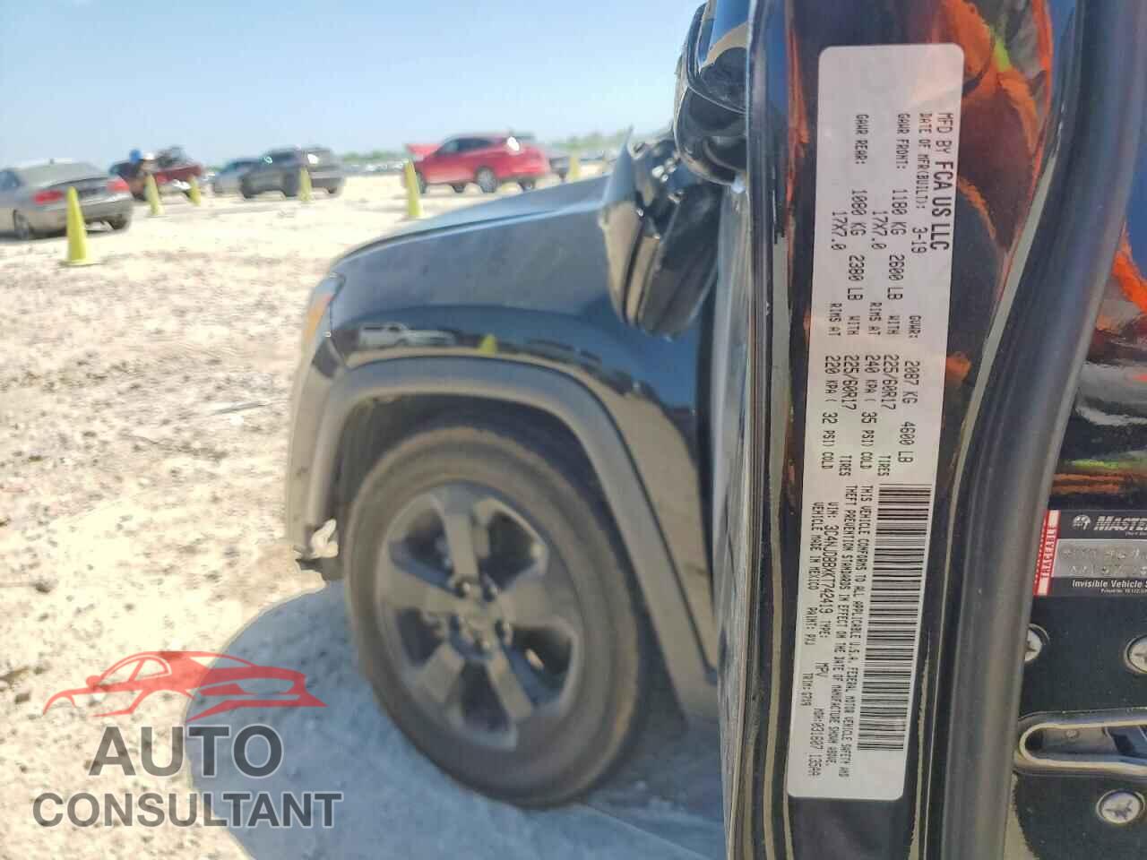 JEEP COMPASS 2019 - 3C4NJDBBXKT742419