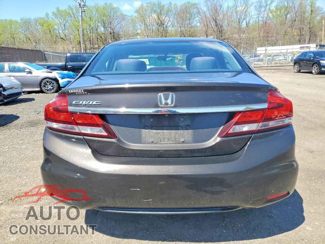 HONDA CIVIC 2013 - 2HGFB2F55DH577855