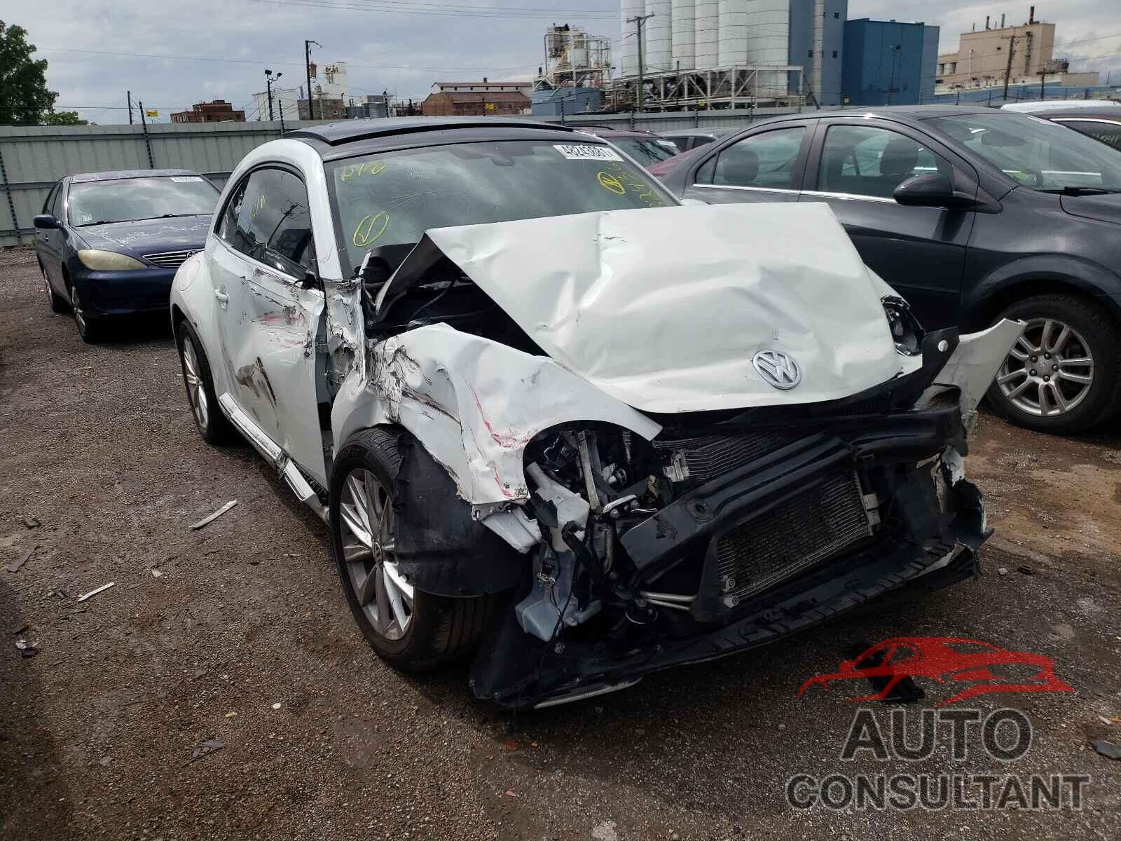 VOLKSWAGEN BEETLE 2019 - 3VWJD7AT5KM718568