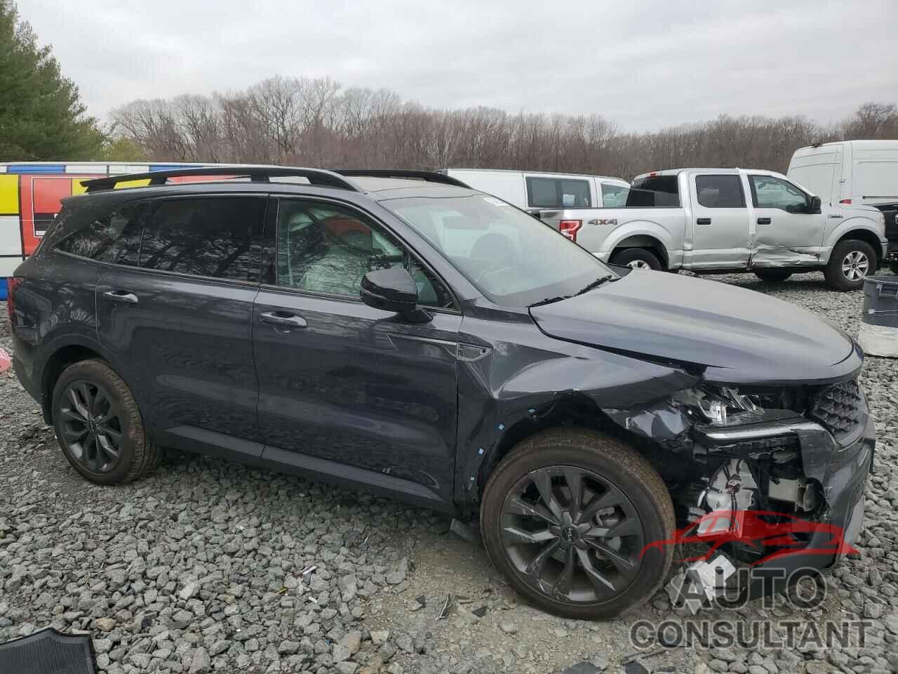 KIA SORENTO 2023 - 5XYRHDLF9PG248811