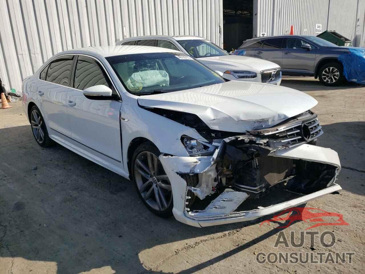 VOLKSWAGEN PASSAT 2017 - 1VWDT7A38HC001589