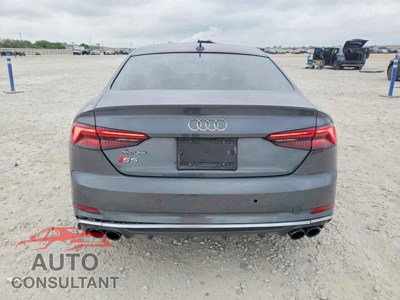 AUDI S5/RS5 2018 - WAUR4AF51JA076615