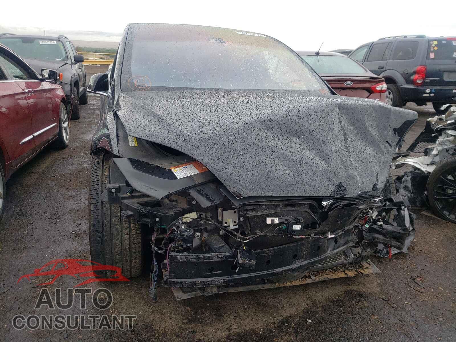 TESLA MODEL X 2016 - 5YJXCAE2XGF004588