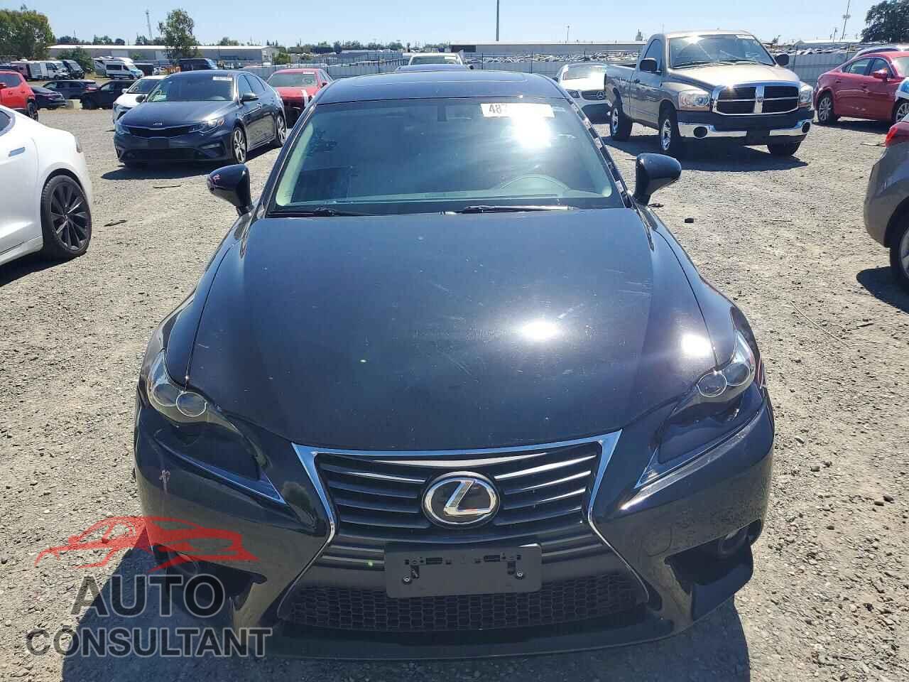 LEXUS IS 2014 - JTHBF1D25E5040429