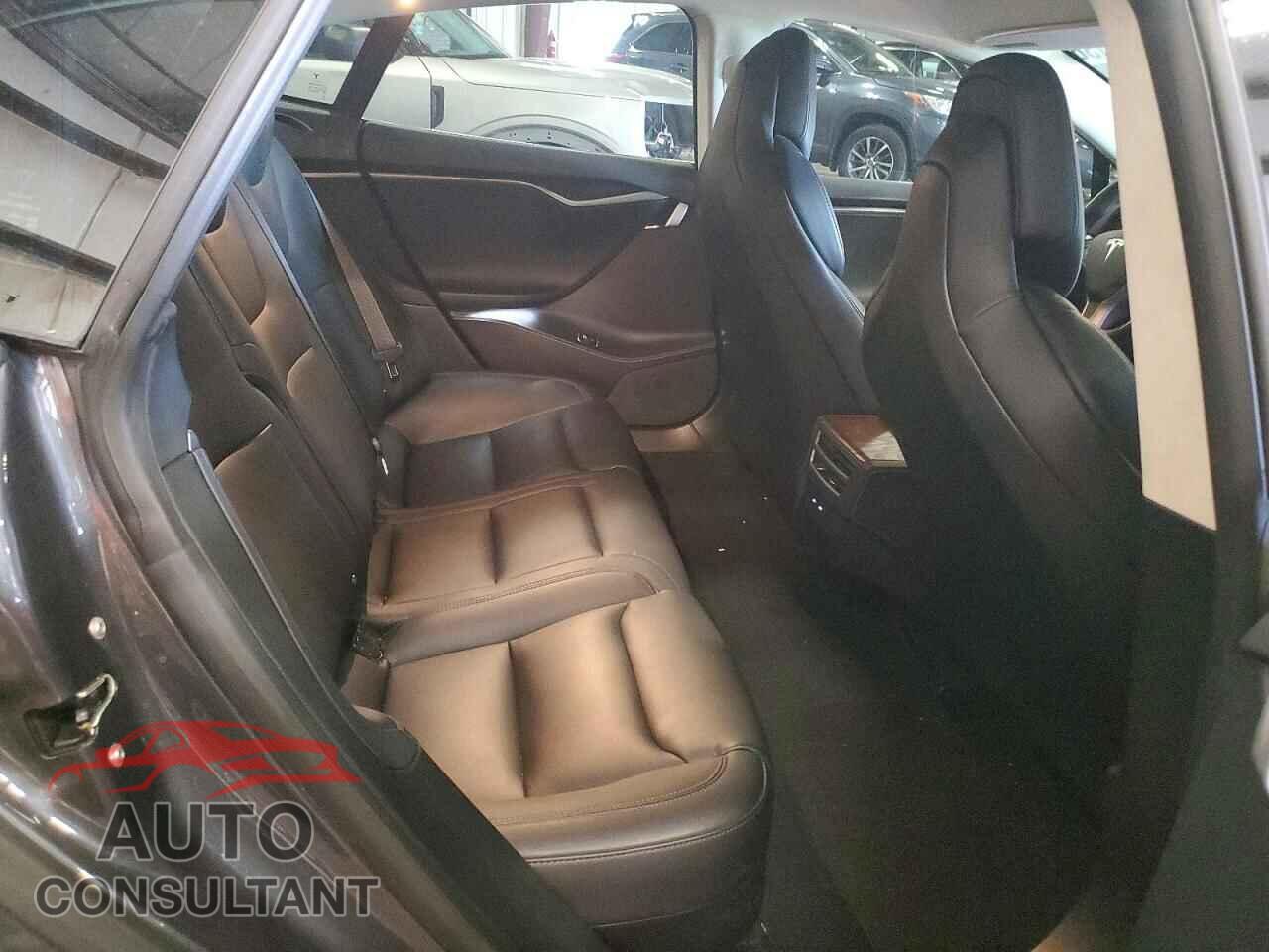 TESLA MODEL S 2018 - 5YJSA1E25JF285593