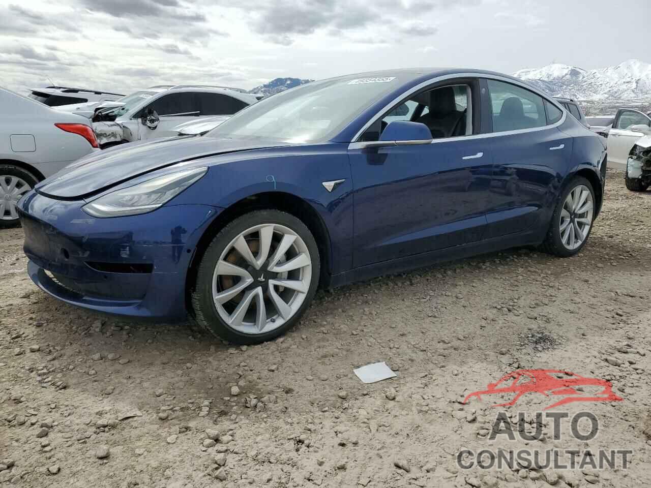 TESLA MODEL 3 2017 - 5YJ3E1EAXHF000493
