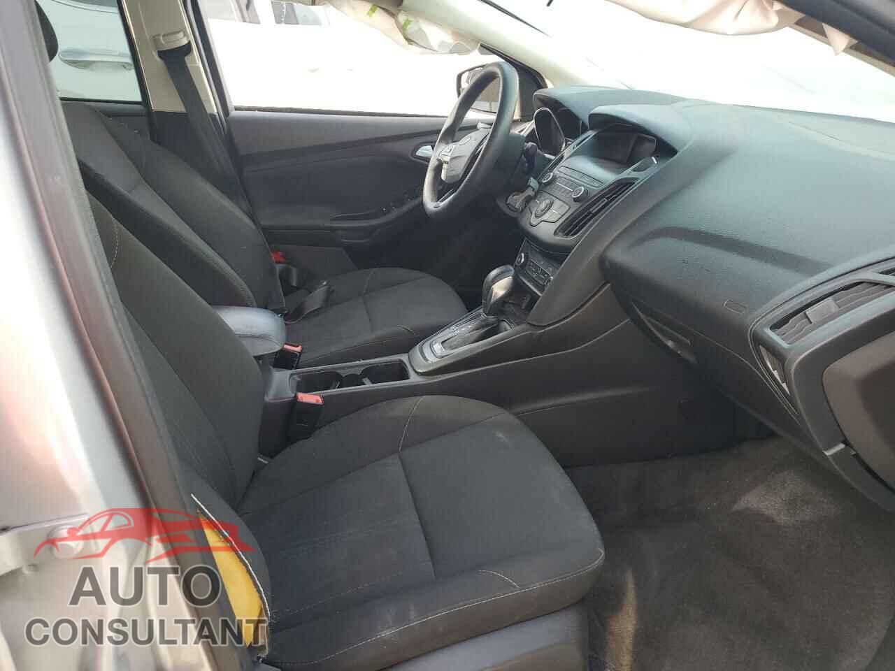 FORD FOCUS 2018 - 1FADP3F29JL272804
