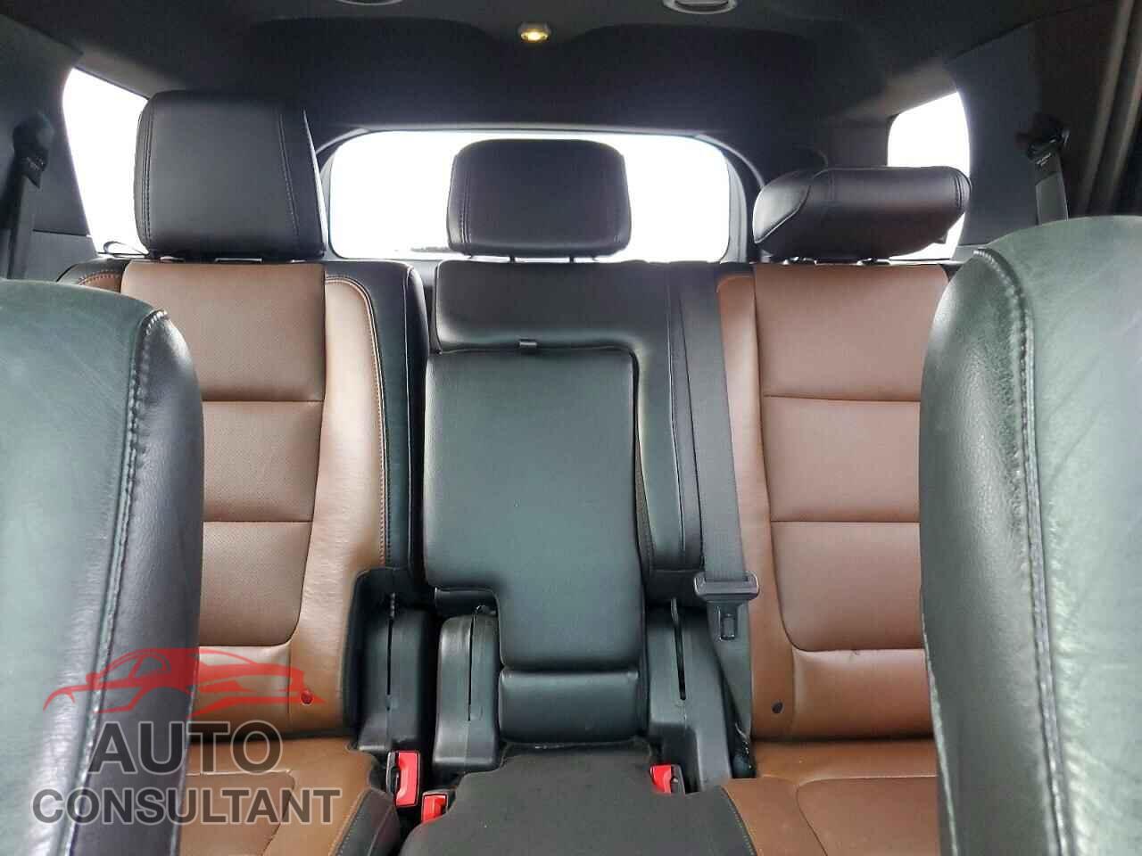 FORD EXPLORER 2015 - 1FM5K8F82FGA64256