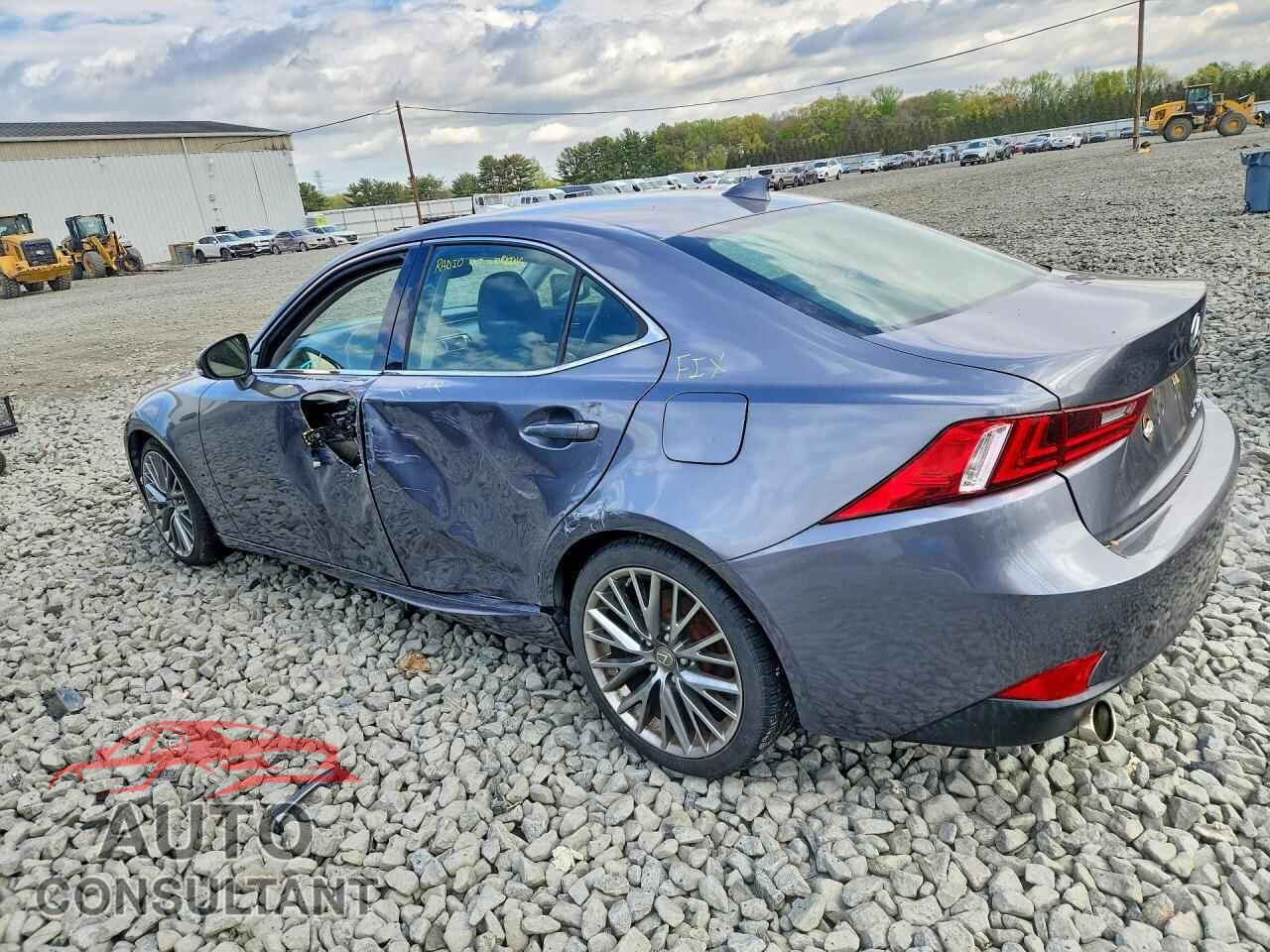 LEXUS IS 2015 - JTHCF1D20F5018604
