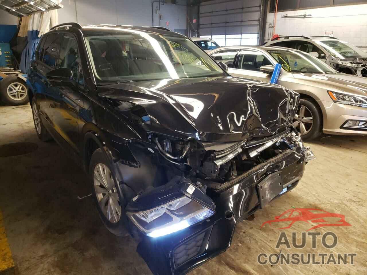 VOLKSWAGEN TIGUAN 2018 - 3VV0B7AX8JM112382