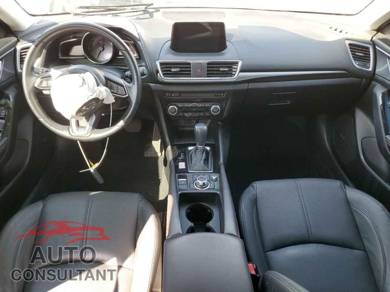 MAZDA 3 2017 - 3MZBN1M3XHM134735