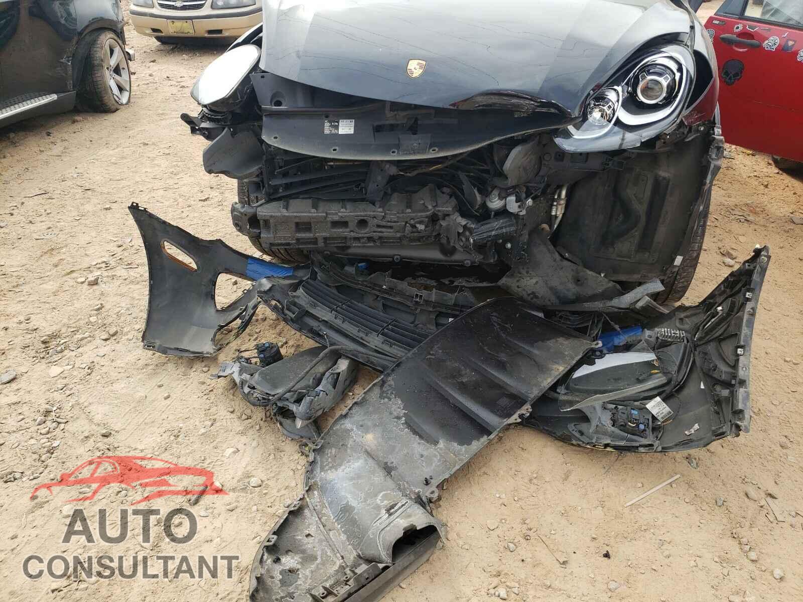 PORSCHE CAYENNE 2016 - WP1AA2A22GLA03681
