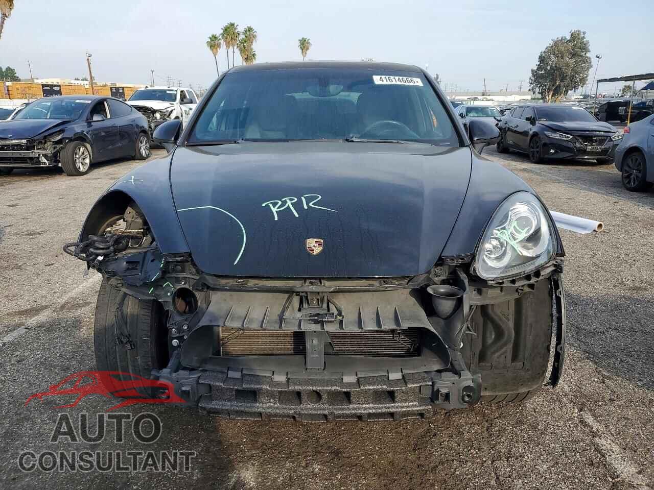 PORSCHE CAYENNE 2012 - WP1AA2A24CLA09556