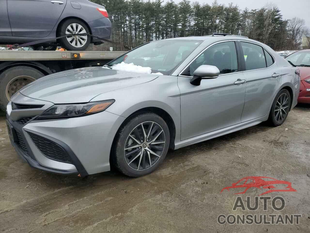 TOYOTA CAMRY 2022 - 4T1G11BK5NU063204