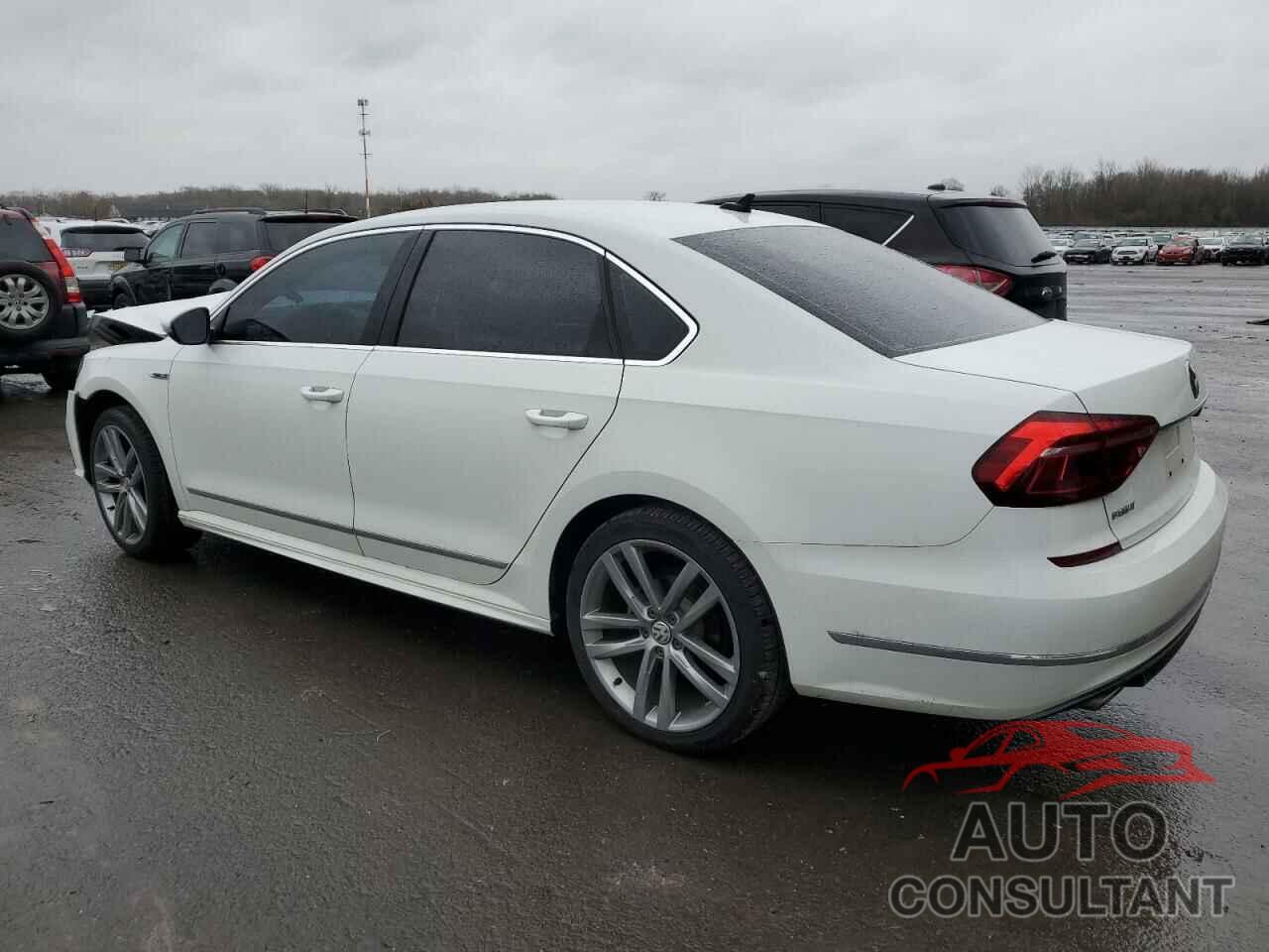 VOLKSWAGEN PASSAT 2017 - 1VWDT7A38HC008445