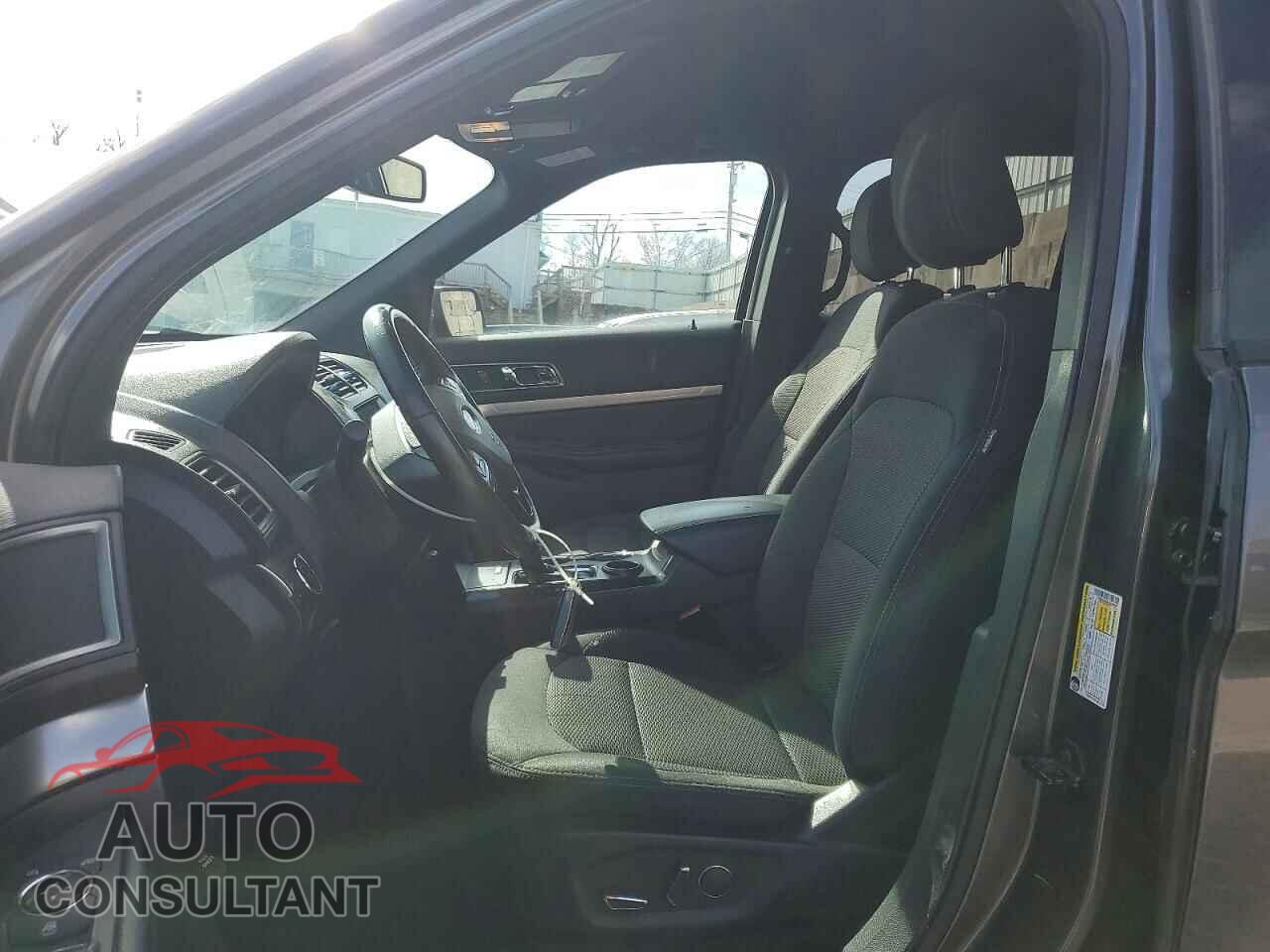 FORD EXPLORER 2018 - 1FM5K7D86JGA40967