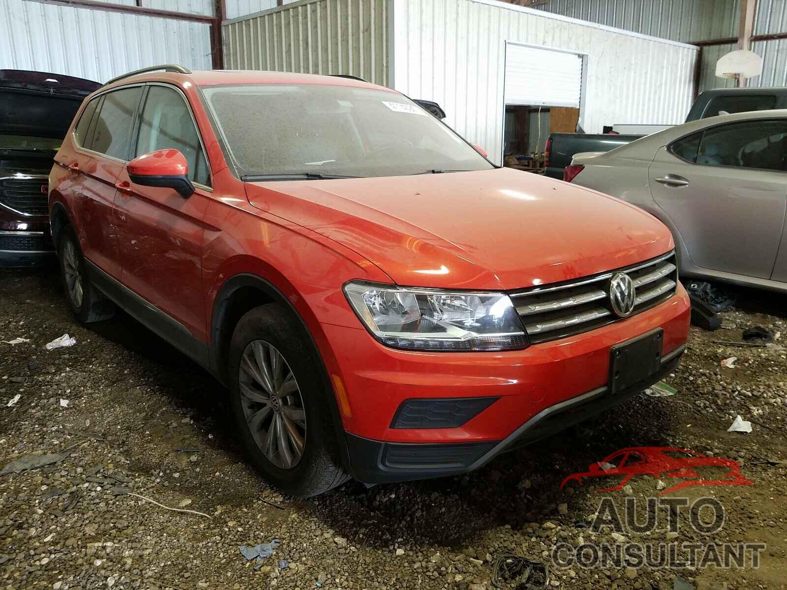 VOLKSWAGEN TIGUAN 2018 - 3VV3B7AXXJM179921