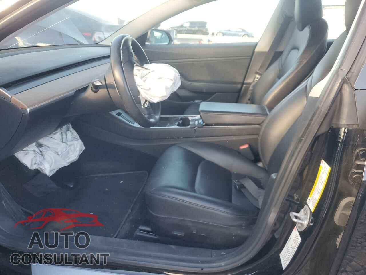 TESLA MODEL 3 2018 - 5YJ3E1EA5JF156690