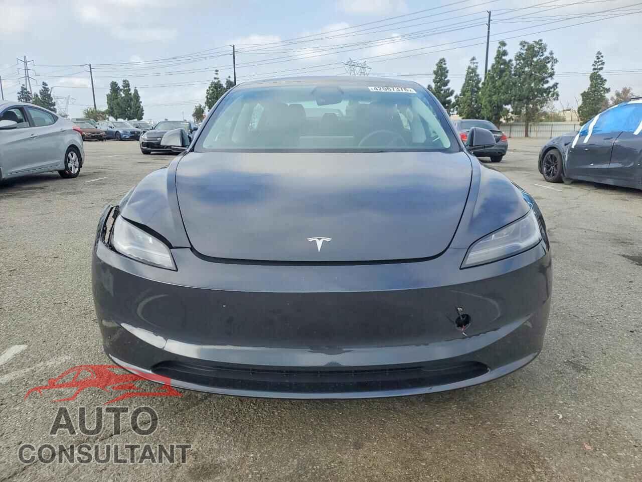 TESLA MODEL 3 2025 - 5YJ3E1EB4SF952003