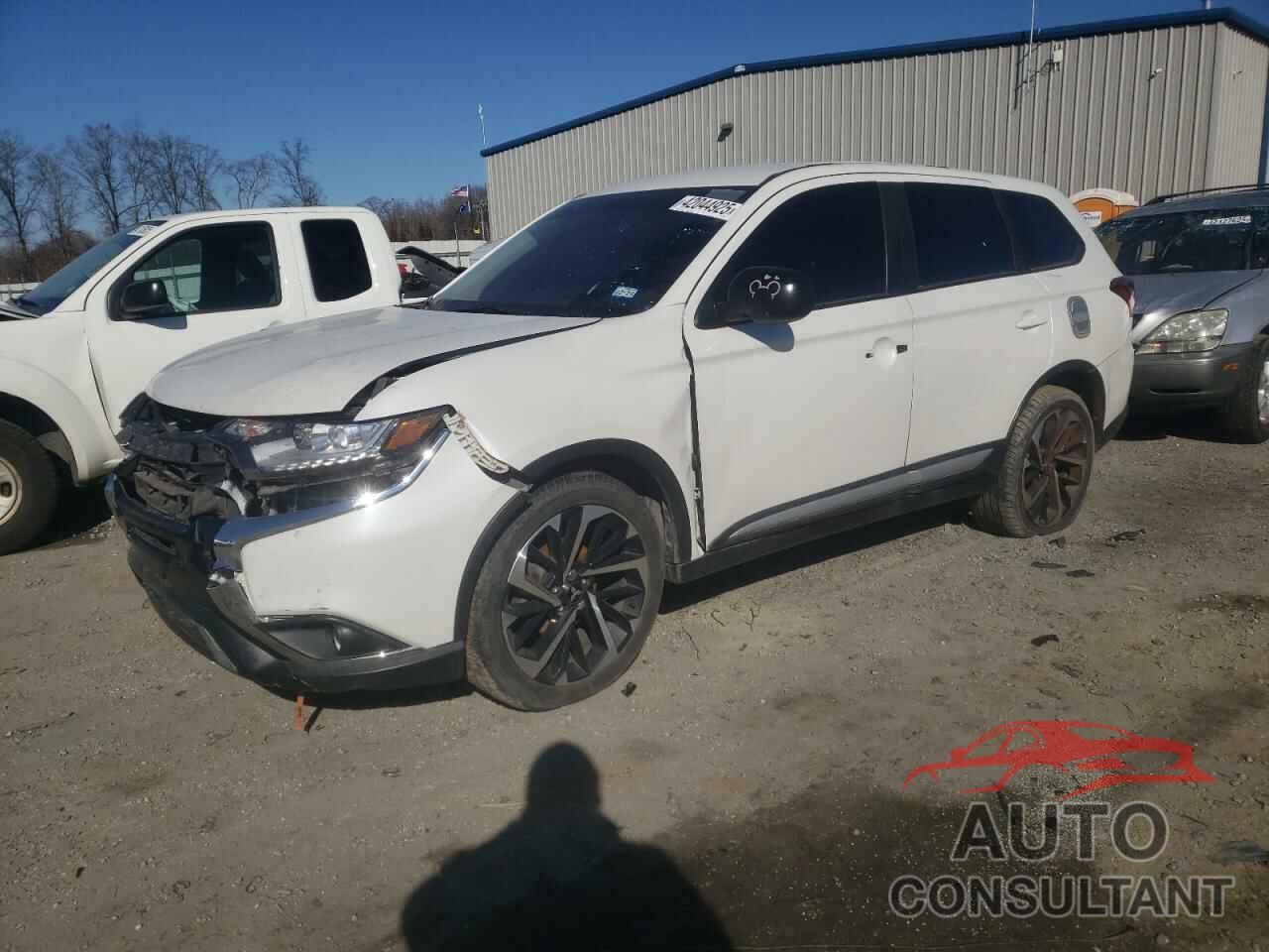 MITSUBISHI OUTLANDER 2020 - JA4AZ3A35LZ004611