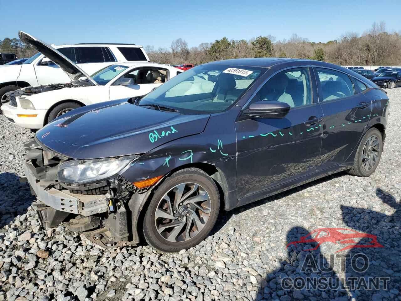 HONDA CIVIC 2018 - 2HGFC2F72JH595627