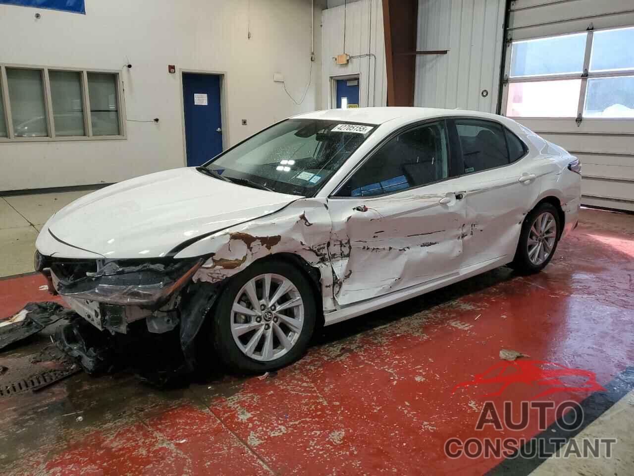 TOYOTA CAMRY 2021 - 4T1C11AK8MU580480