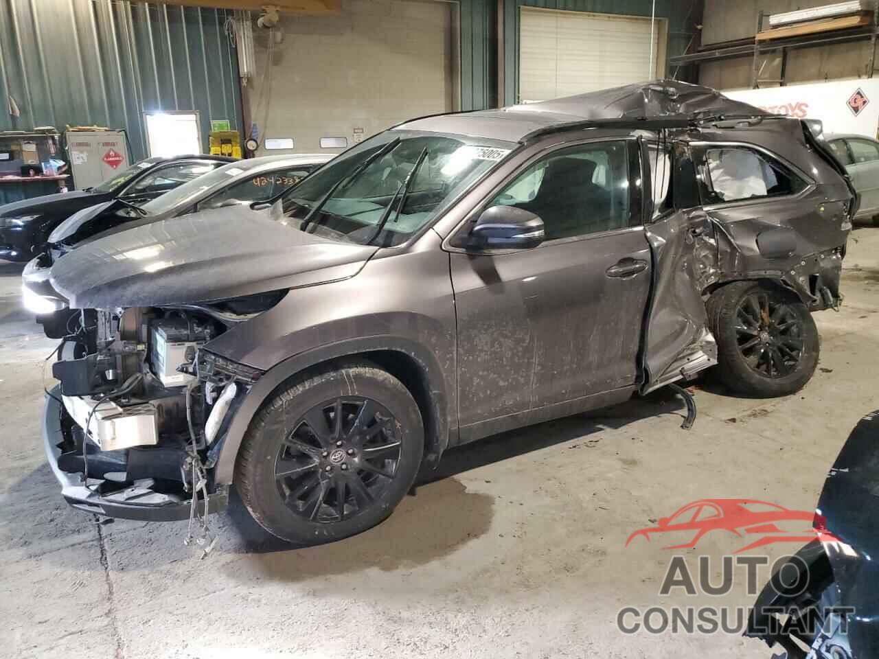 TOYOTA HIGHLANDER 2019 - 5TDJZRFH6KS573657