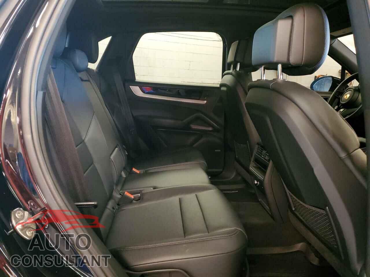 PORSCHE CAYENNE 2024 - WP1AA2AY1RDA00420