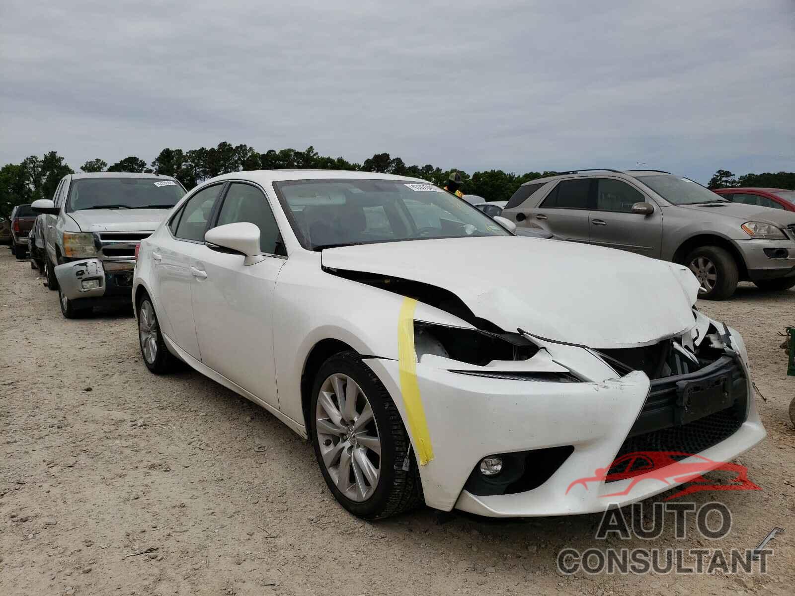 LEXUS IS 2016 - JTHBA1D25G5020215