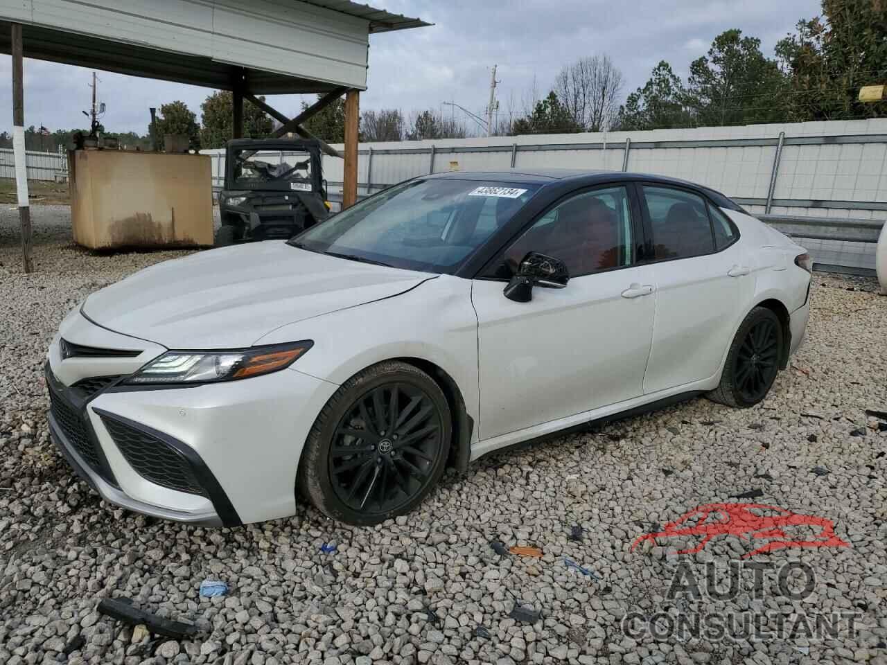 TOYOTA CAMRY 2021 - 4T1KZ1AK7MU051039