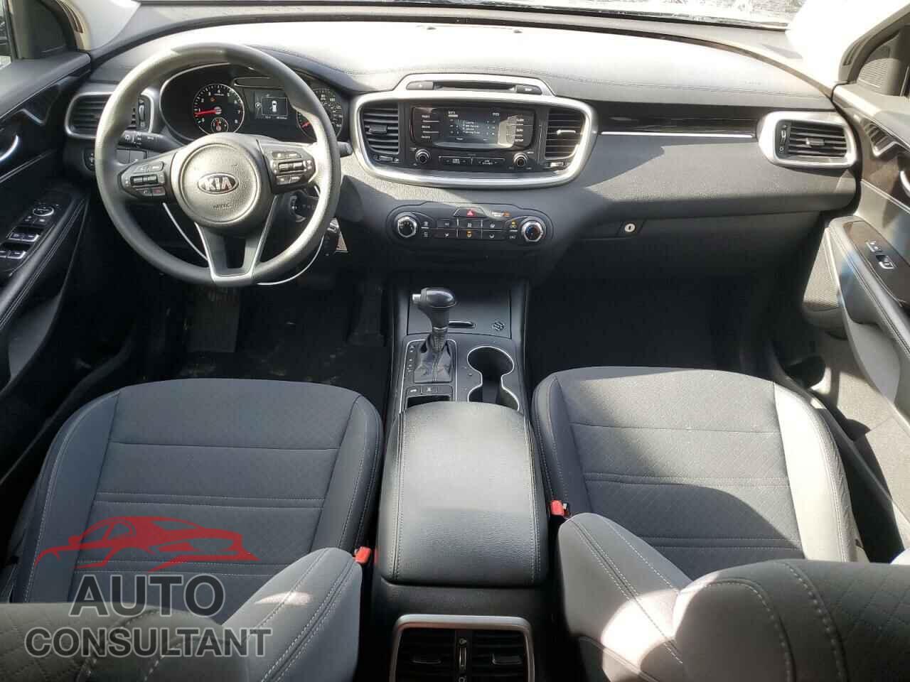 KIA SORENTO 2017 - 5XYPGDA51HG291626