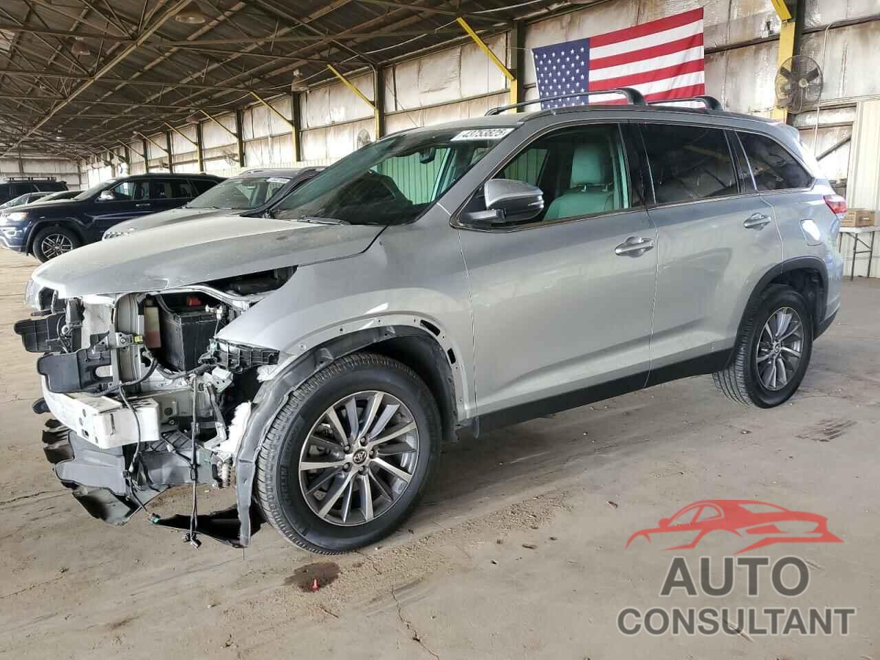 TOYOTA HIGHLANDER 2019 - 5TDKZRFH7KS322697