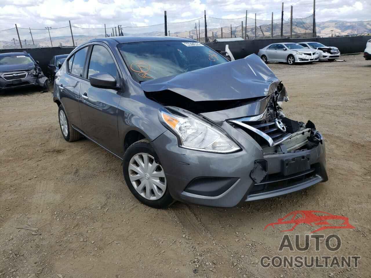 NISSAN VERSA 2017 - 3N1CN7AP5HL819641