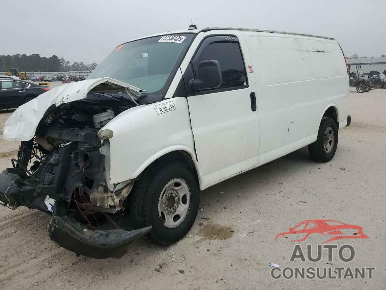 CHEVROLET EXPRESS 2011 - 1GCWGFCA0B1169848