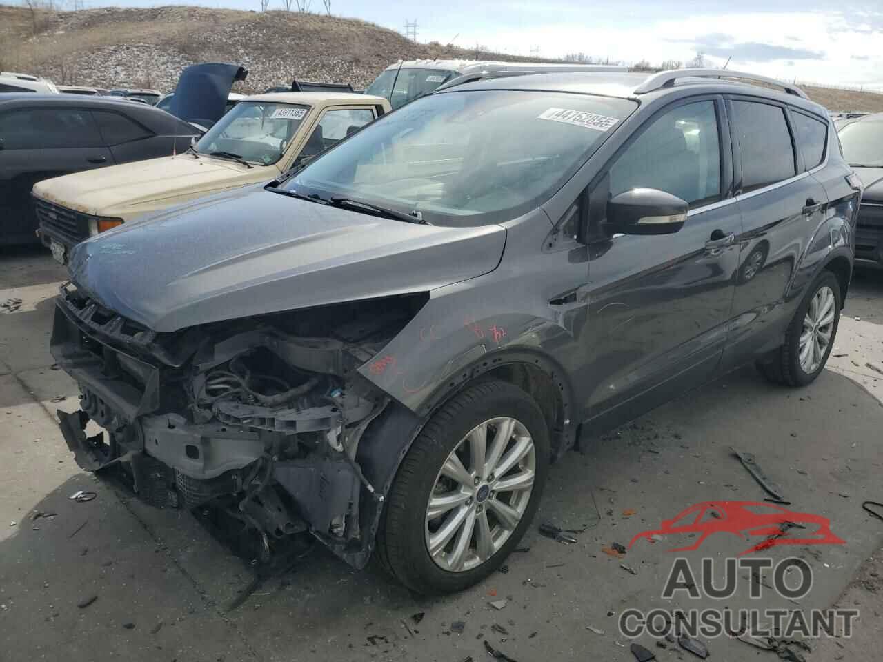 FORD ESCAPE 2017 - 1FMCU9J96HUA38884